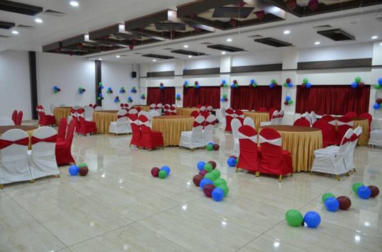 Capital O Surabhi Elite Near Miraj Cinemas - Shalini Shivani Sururnagar Zewnętrze zdjęcie